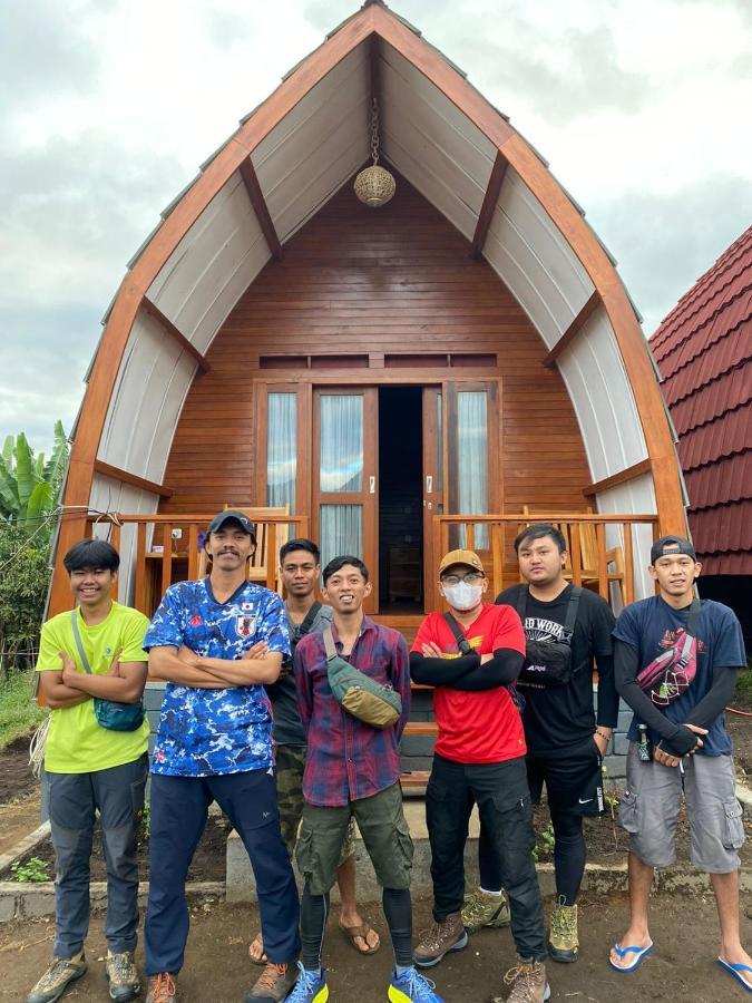 Family Rinjani Bungalow Sajang Exterior photo