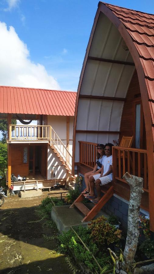 Family Rinjani Bungalow Sajang Exterior photo