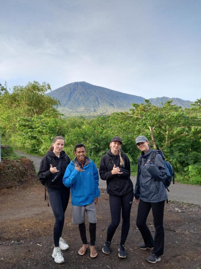 Family Rinjani Bungalow Sajang Exterior photo