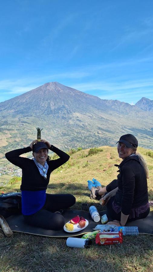 Family Rinjani Bungalow Sajang Exterior photo