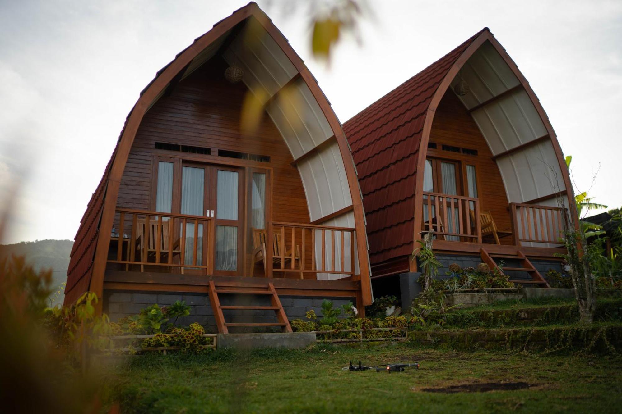 Family Rinjani Bungalow Sajang Exterior photo