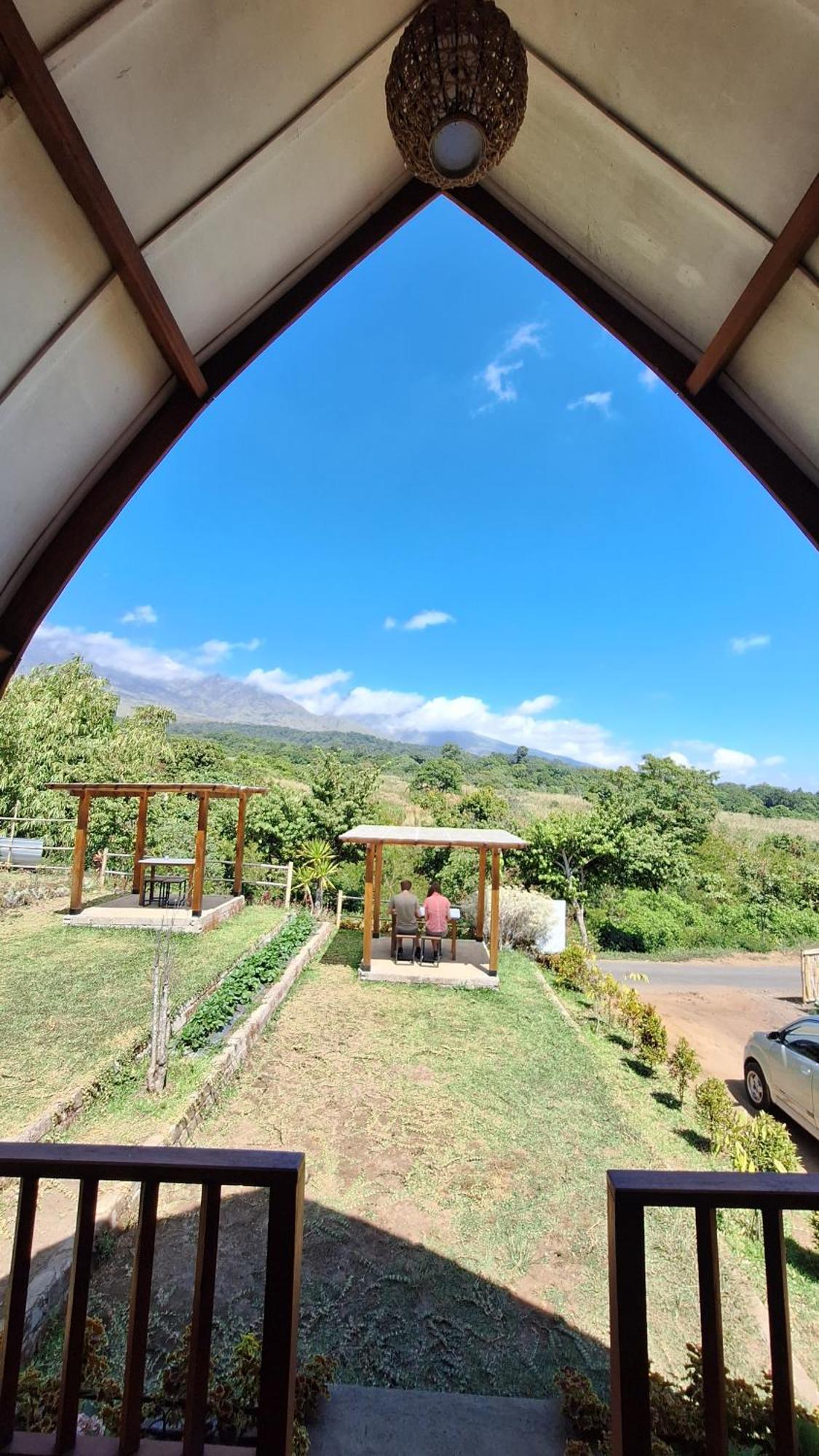 Family Rinjani Bungalow Sajang Exterior photo